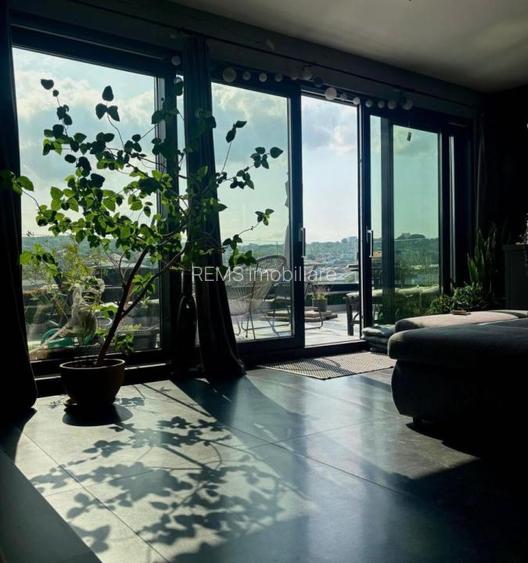 Penthouse de inchiriat in Borhanci, terasa generoasa - 9