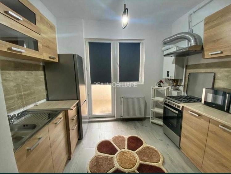 Garsoniera zona Apărătorii patriei - 3