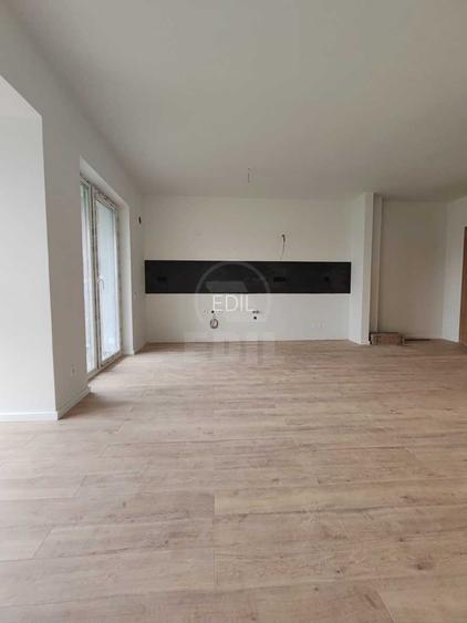 Apartament 2 camere,zona Avram Iancu,Floresti - 4