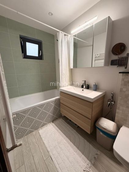 Apartament cu 3 camere, decomandat,renovat, direct proprietar, str. Badea Cartan - 6