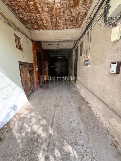 2 camere| Iosefin-vis a vis de Bega |zona superba| loc de parcare| curte comuna| - 13
