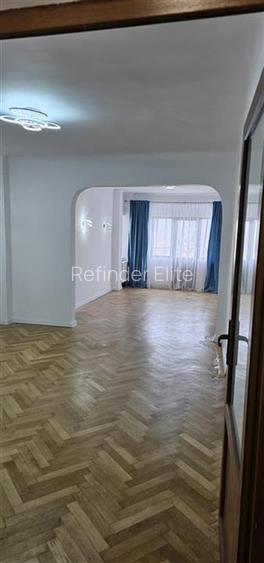 apartament 3 camere Piata Muncii, la 1 minut de gura de metrou, 90mp utili ,etaj - 26