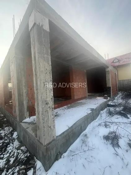 Casa la rosu / 1.328 mp teren / AC valabila / Otopeni 9 Mai - 10