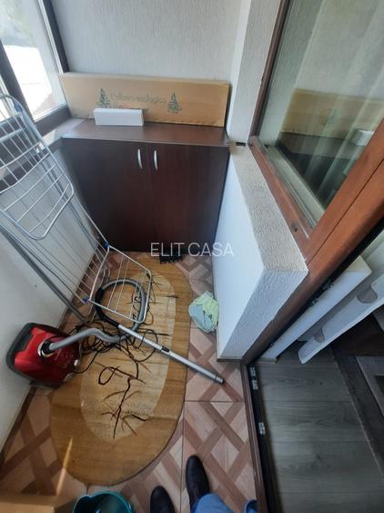 Apartament cu 2 camere decomandat, etajul 2/5, zona Nicolina - 9