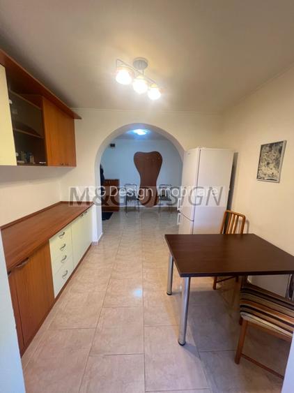 2 camere decomandat etaj 3 renovat -CENTRALA - 4