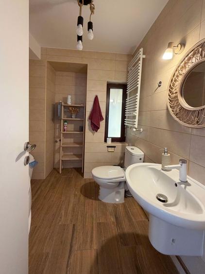 Casa Pretabila Pentru Diverse Activitati - 270 mp