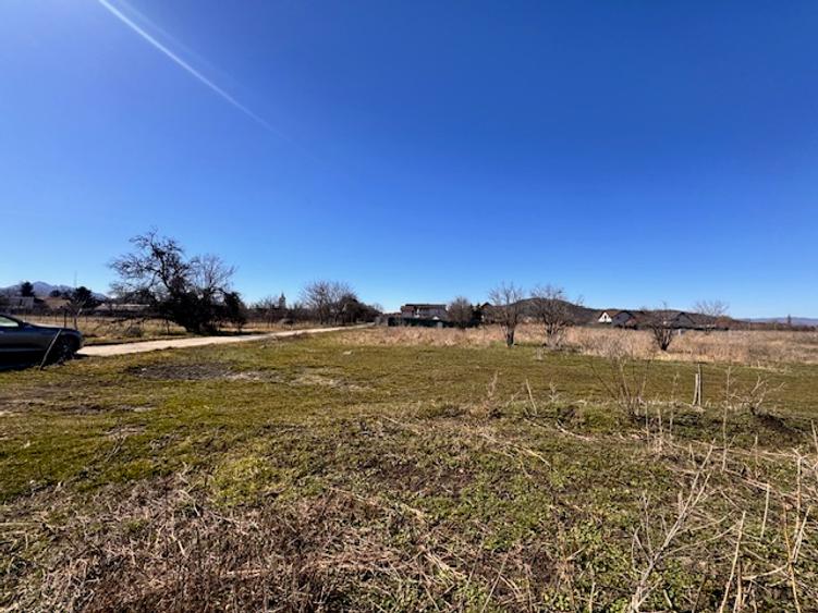 Teren Intravilan Zona Rezidentiala In Plina Dezvoltare