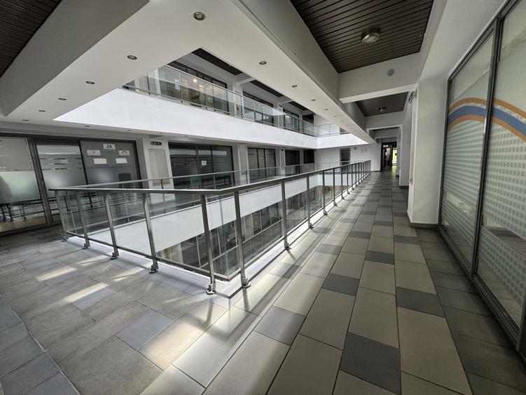 Spatiu Comercial-Birouri |Unirii | Phoenicia Business Center | Yield 8%| 1300mp