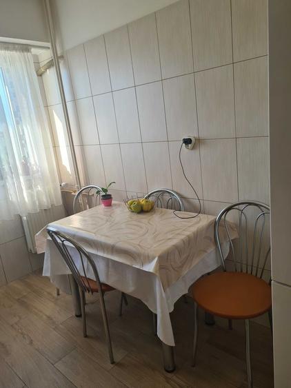 Vanzare Apartament 2 camere, 55 mp, loc de parcare, balcon închis – Sector 5