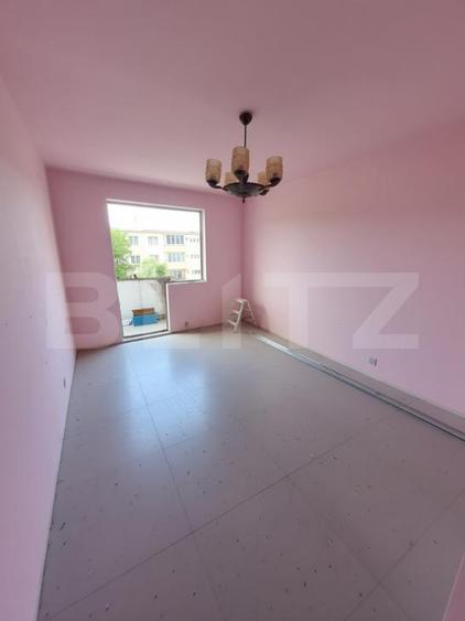 Apartament cu 2 camere, 40 mp, etaj 3/4, zona Astra