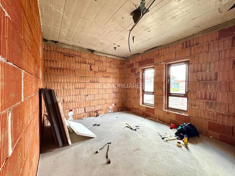 Ocazie Duplex 3 camere - pozitie excelenta în Sânmihaiu Român - 8