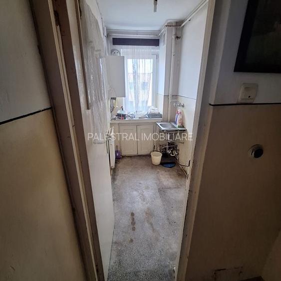Apartament 2 camere Florilor,centrala proprie,liber,64000 Euro - 4