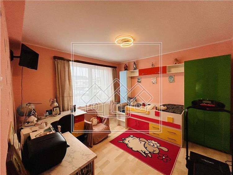 Casa insiruita, 117 mp utili, gradina + 2 locuri de parcare