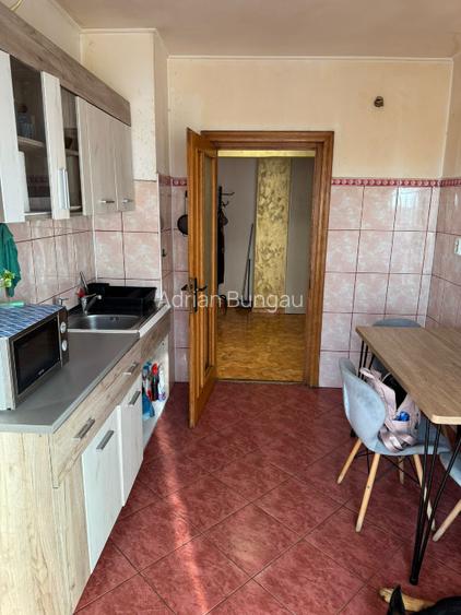 Apartament 3 camere, tip D, etaj 4/6 (lift nou), Bulevardul Decebal - 5