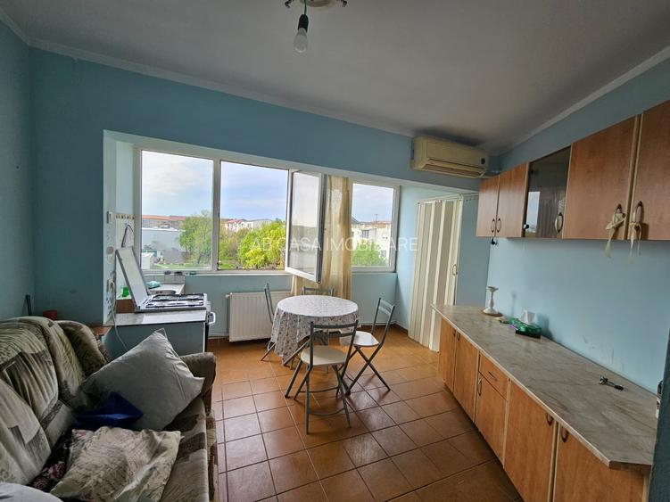 Ap. deosebit, 1 cameră, 31 mp, et. 4 din 5, decomandat, termoizolat,  Soarelui - 5