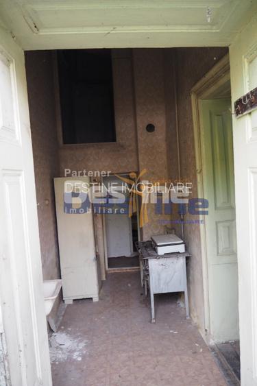 VAND CASA IN CENTRUL VECHI,DEJ,CURTE COMUNA,NECESITA RENOVARE - 6