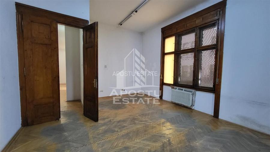 Apartament cu 4 camere, Piata Victoriei, 180 mp - 11