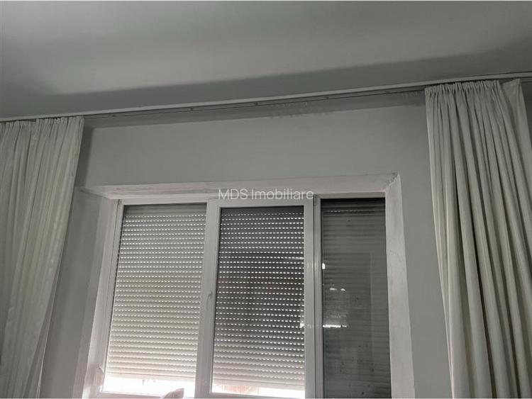 Apartament 4 camere etaj 3 cu centrală propie - 5