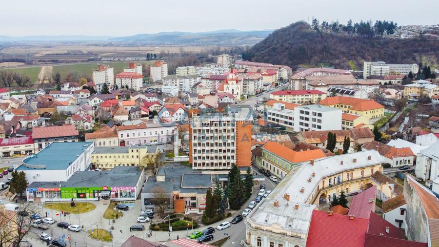 De vanzare Hotel, nefunctional, 70 camere + teren 3590 mp. - 19