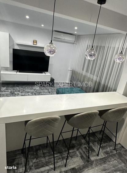 //4 CAMERE ULTRACENTRAL// 93 MP// 2 BALCOANE INCHISE//BOXA LA SUBSOL// - 2