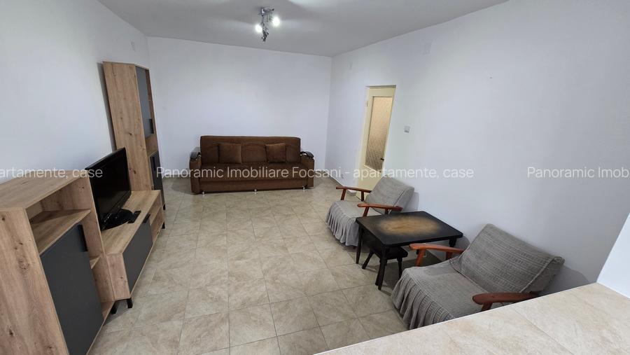 Apartament de vanzare  2 camere, renovat si mobilat complet,  central Focsani - 24
