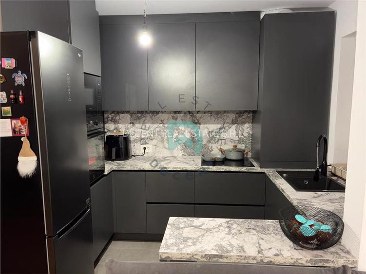 Apartament  3 camere Tractorul,  Brasov - 4