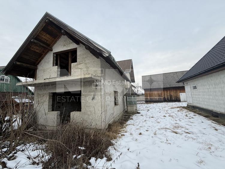 Proprietate de vânzare cu două case | Teren 1.500 mp | Bivolărie - 8