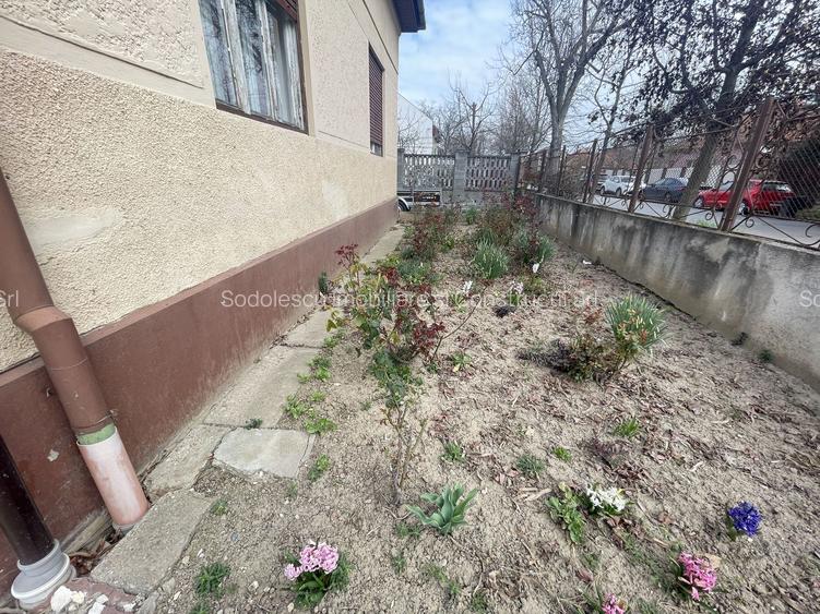 Casa de vanzare cu teren 572 mp si front generos 21 ml - 8