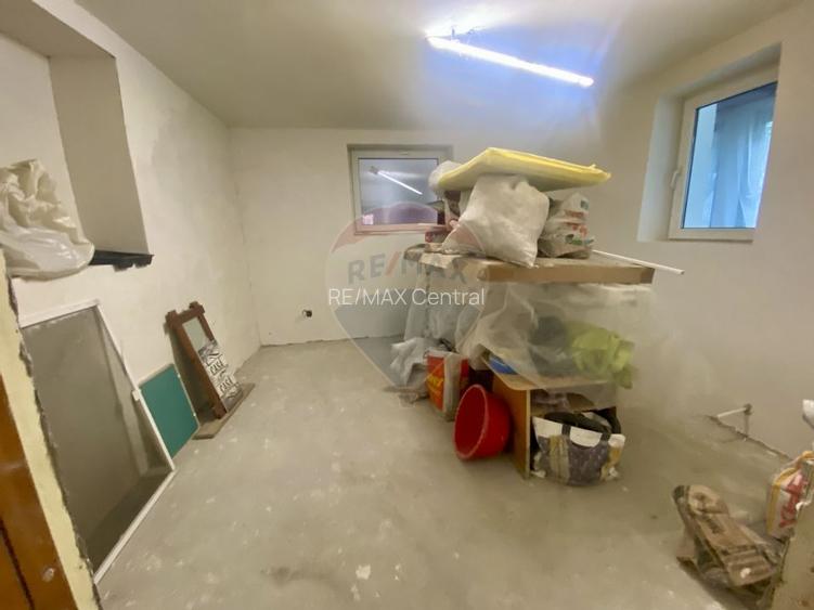 Vilă cu farmec istoric în Bușteni, pensiune sau locuință de vacanță! - 39