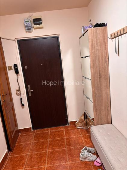Brancoveanu - Stoian Militaru - 4 camere + boxa - 8