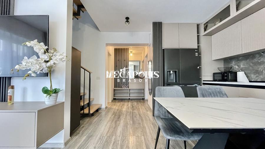 Prnthouse 3 camere | Scară interioară  | 2 balcoane - 3