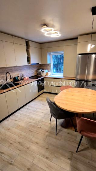 | Apartament 3 camere | 66 mp | ET intermediar | Zorilor, P-ta Zorilor | - 2