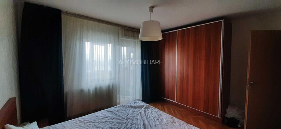 De închiriat apartament 4 camere, parcare inclusă, 2 balcoane, Tei - 3