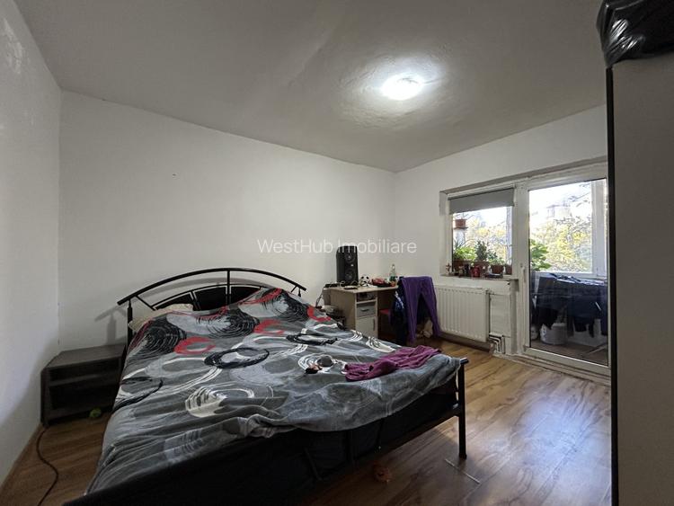 Apartament 4 camere, decomandat, etajul 1, 2 bai, zona Steaua - 5