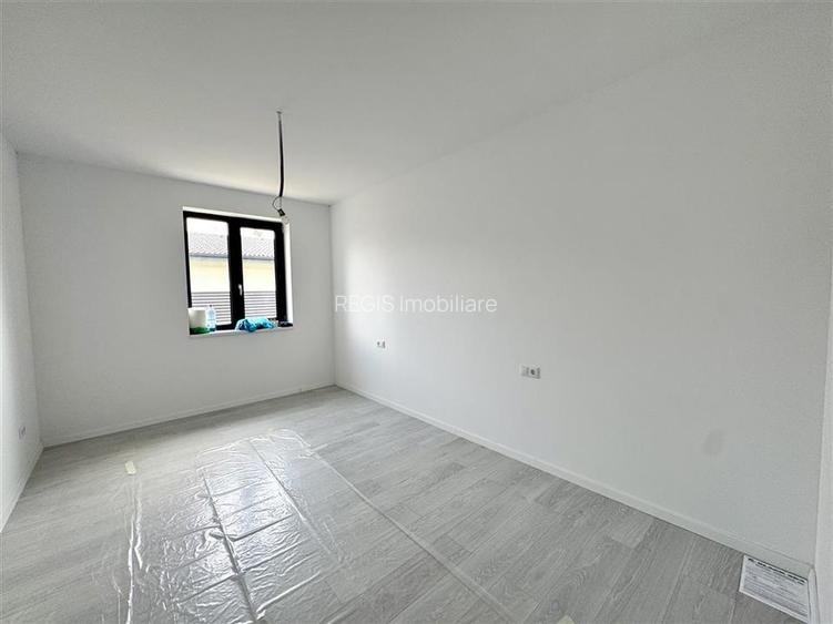 Casa noua de vanzare | 3 dormitoare | curte | parter - 13