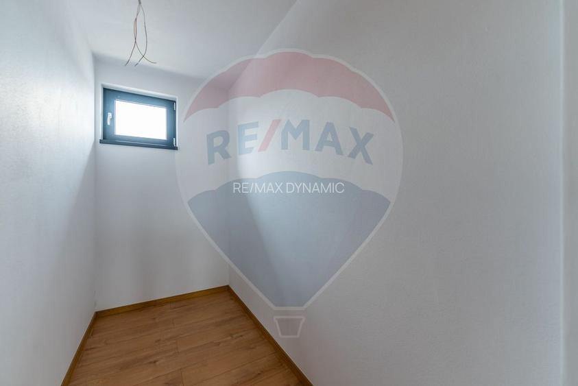 Casa eleganta si spatioasa - in complex privat, zona centrala Arad - 11