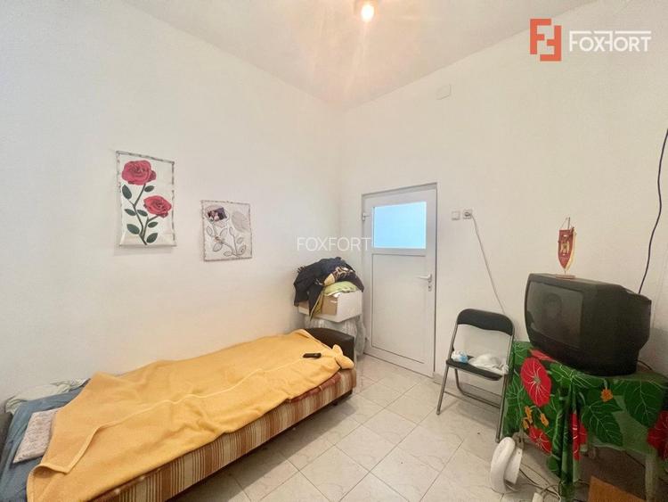 Casa de vanzare la curte comuna Zona Lunei - COMISION 0% - 4