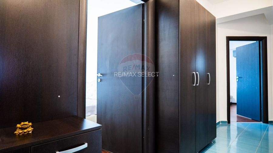 Dobroesti - vanzare apartament 3 camere, strada Marului - 22