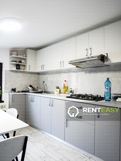 De inchiriat! Apartament la casa cu trei camere situat in zona Podu de Fier - 6