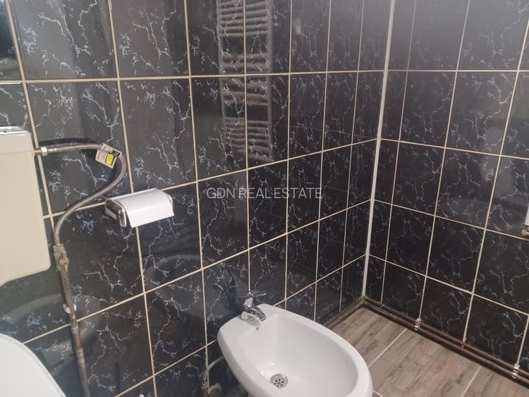 De vanzare apartament 3 camere in Centrul Vechi - 10