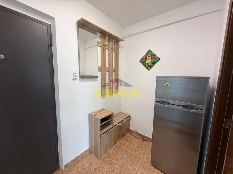 De închiriat garsonieră, zona Capat 1. - 3