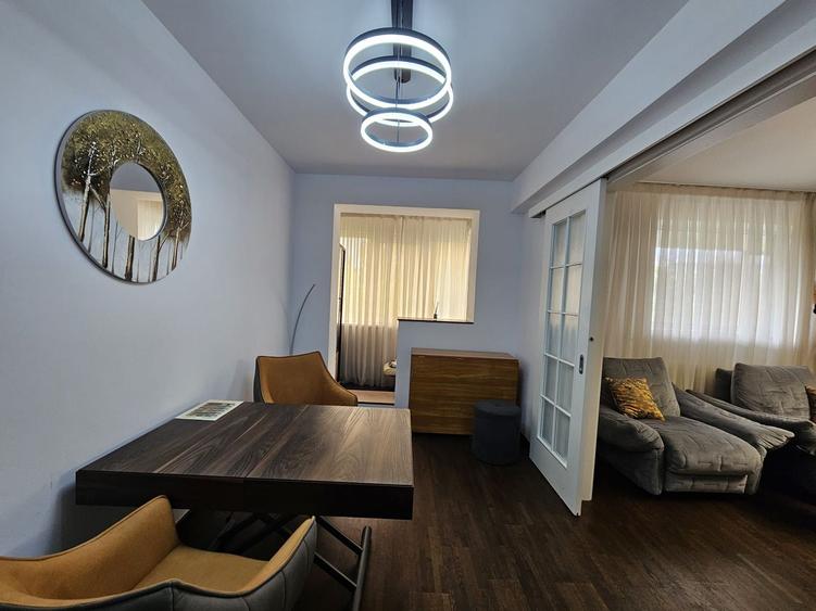 Apartament modern cu 3 camere, vedere la mare, chiar lângă Cazino