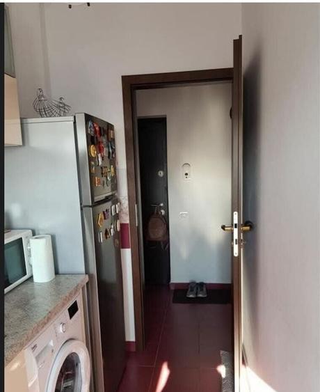 Nerva Traian , metroul Timpuri Noi, garsoniera etaj 5 din 8