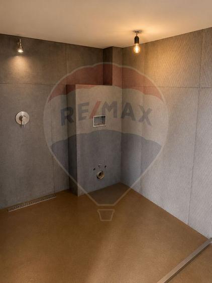 302 mp spatiu birouri, clinică sau showroom, Piața 1 Mai, de inchiriat