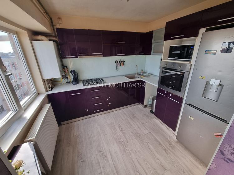 Apartament 3 camere decomandat zona Tomis Nord (Brotacei) - 3