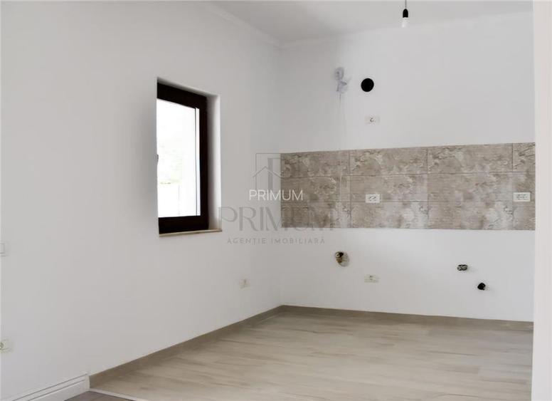 Duplex individual- zona excelenta -  gata de mutare- curte amenajata - despartit - 5