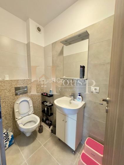 Luminos. Spatios si disponibil imediat. Mobilat si utilat ! - 12