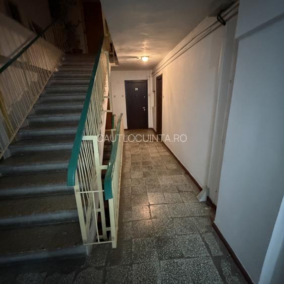 3 Camere | Pacii | Gorjului | Militari | De renovat | metrou 5' - 15