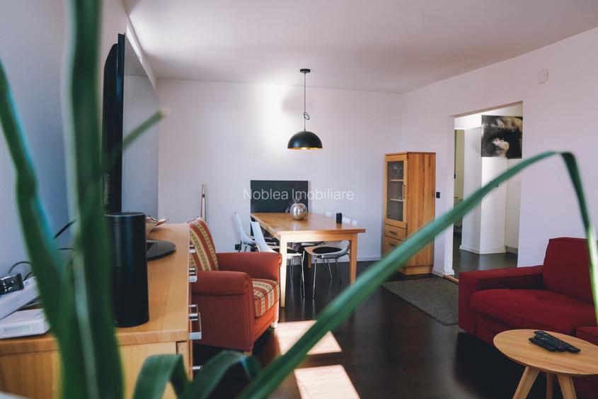 Apartament 3 camere superb, gata renovat – Centrul Istoric Sibiu! - 2