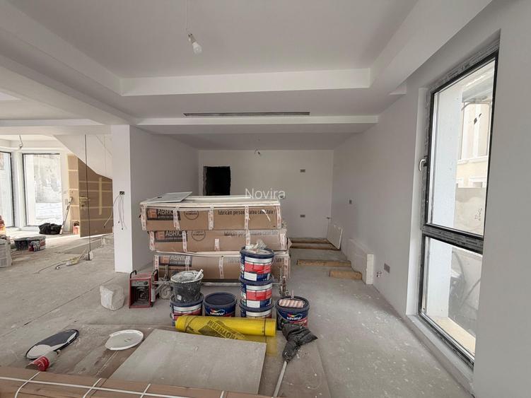 Vilă de Lux cu Piscină Privată și Deschidere Directă la Lacul Snagov - 15